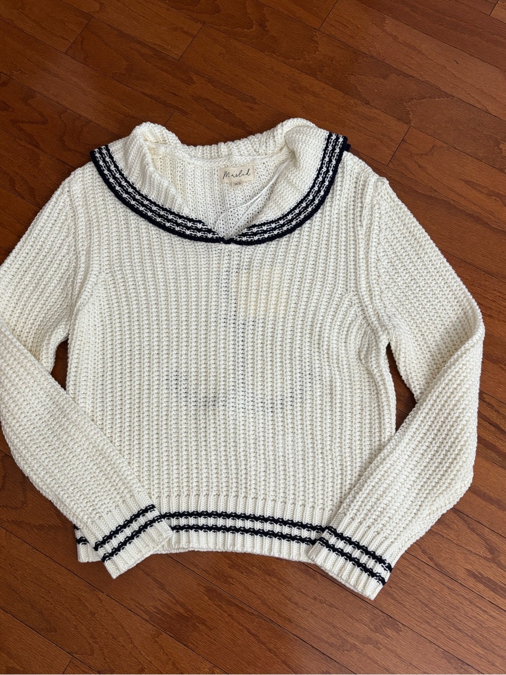Marled Cream V-Neck Sailor Sweater with Navy Trim - Picture 3 of 11